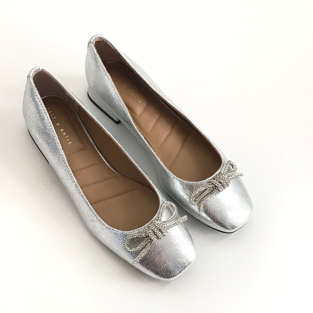 KELLY & KATIE Jaya Ballet Pump Silver Women’s Size 8.5